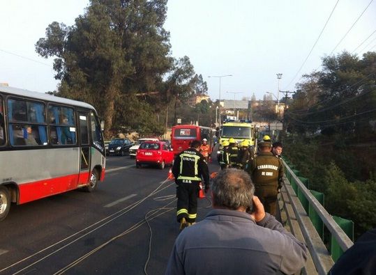  photo AutovuelcaycaeapuentePasoHondoenQuilpueacute4_zps9551446c.jpg