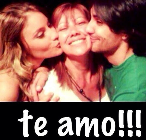  photo FamososcelebraronelDiacuteadelaMadre_zpsa3de23d4.jpg