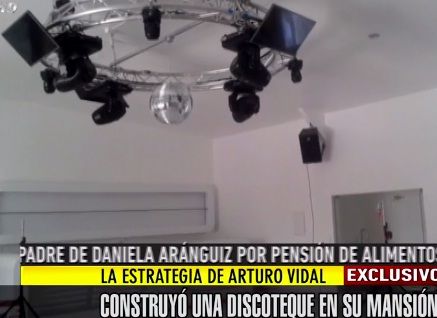  photo EstaesladiscotequequeconstruyoacuteArturoVidalensumansioacuten2_zpsd3c0ff7d.jpg