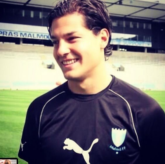  photo MiikoAlbornozeselseleccionadomaacutesguapodeLaRojaseguacutensuscompantildeeros2_zpsf7e032a2.jpg