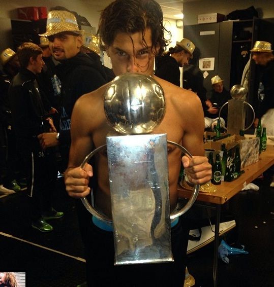  photo MiikoAlbornozeselseleccionadomaacutesguapodeLaRojaseguacutensuscompantildeeros5_zps043d48eb.jpg