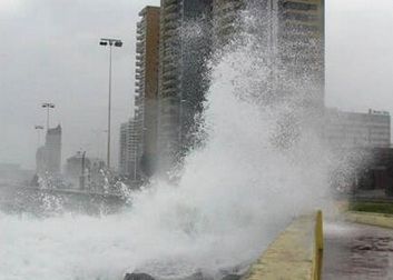 foto Enormesmarejadascomienzanallegaralascostasdelpaiacutes3_zps9af6698e.jpg
