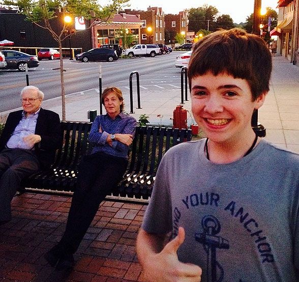  foto FotoselfiedenintildeoconPaulMcCartneypodriacuteaserlamejorimagendel2014_zps9729d9fd.jpg