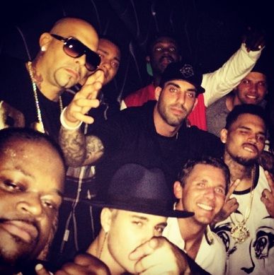  photo JustinBieberponeenproblemasafamosadiscotequedeEEUU2_zps32bde72e.jpg