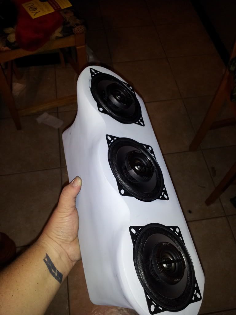 Fiberglass Speaker Pods (First time fiberglass project) Fabrication