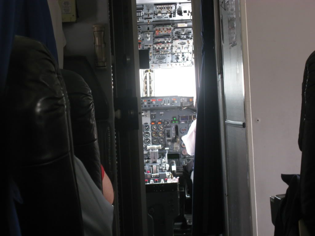 [Image: 77Thecockpit.jpg]