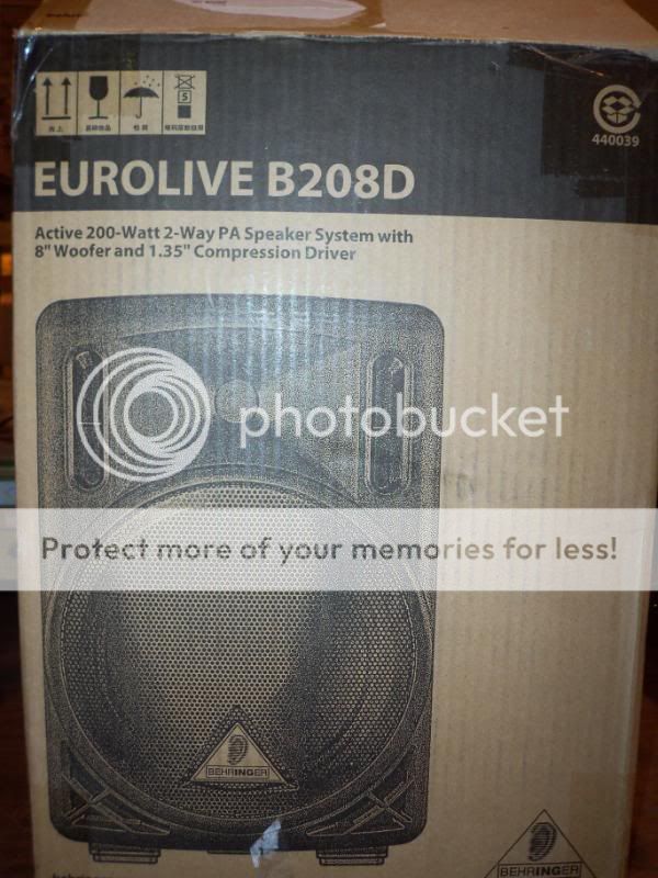 Behringer EUROLIVE B208D Active PA Speaker System  