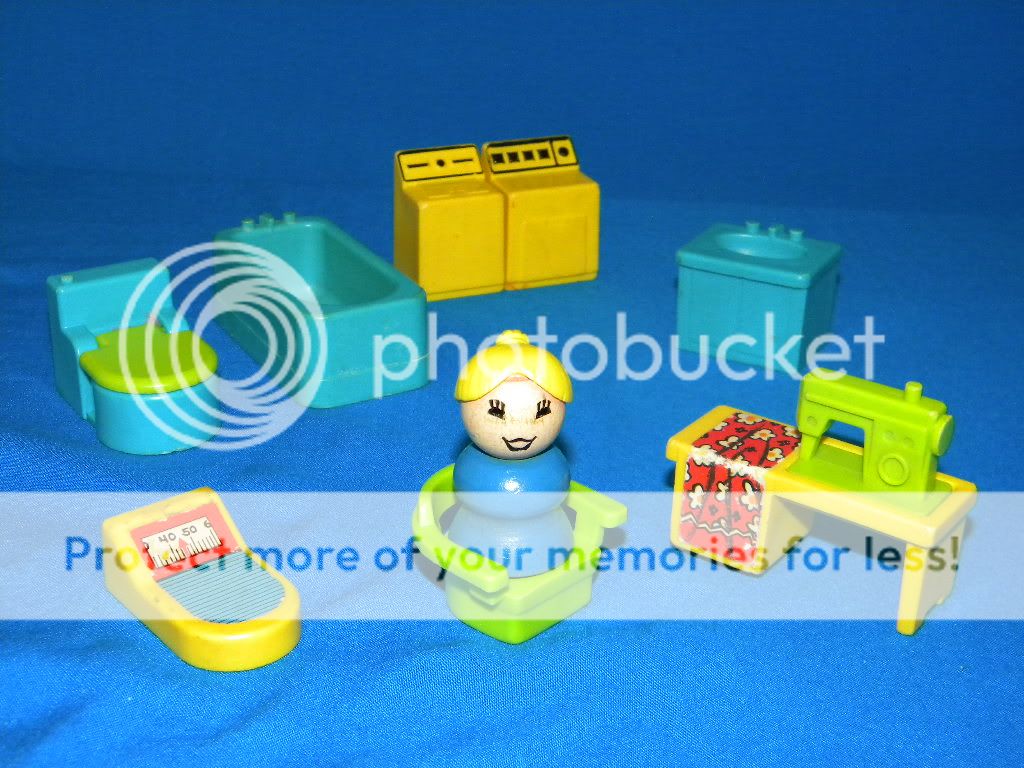   Price House #725 Little People BATH & UTILITY ROOM Accessories  